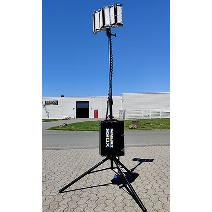 Mini sistem telescopic iluminare temporara 320W - 45.000 lumeni